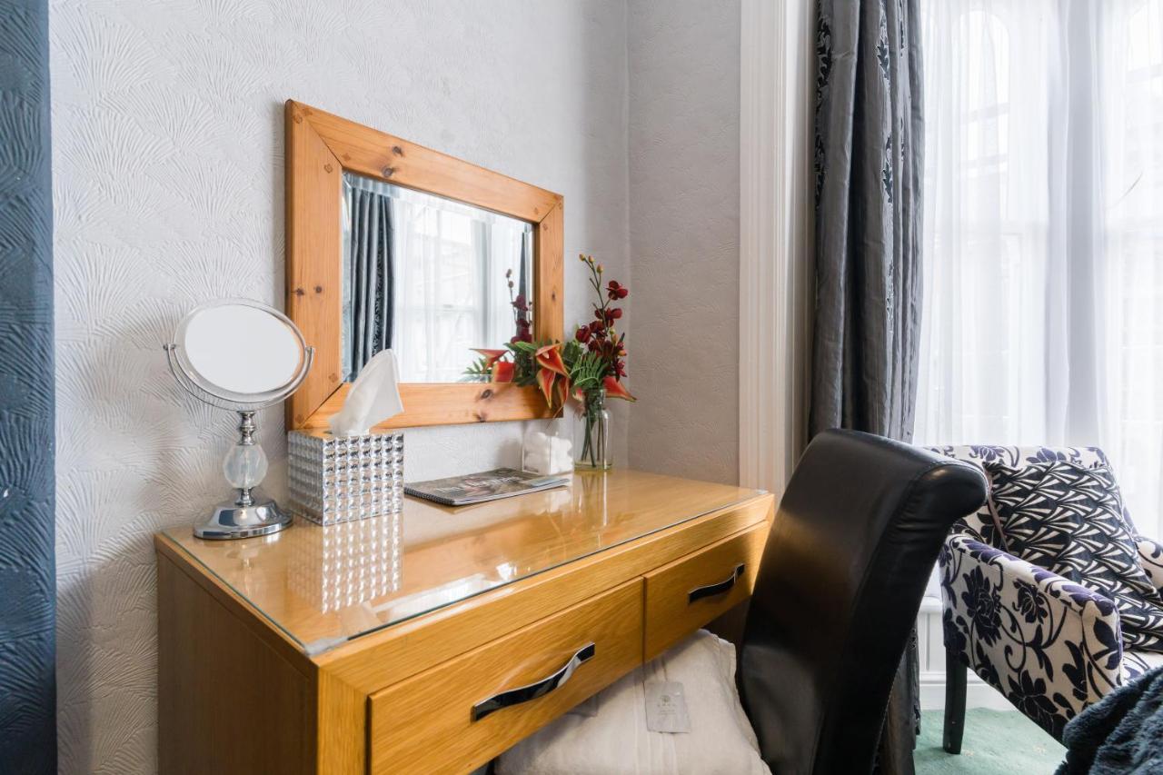 Rooms By Maes Y Mor Town Centre 애버리스트위스 외부 사진