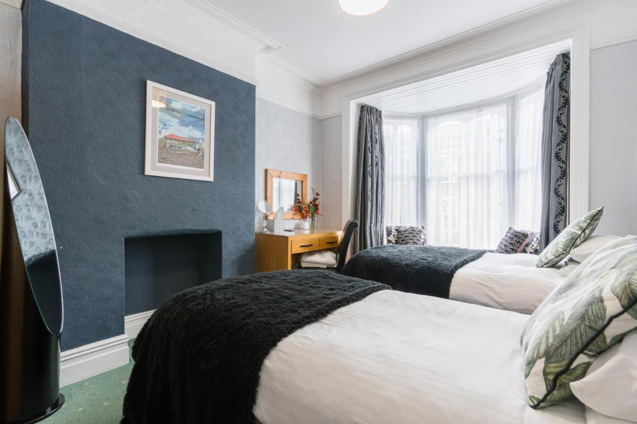 Rooms By Maes Y Mor Town Centre 애버리스트위스 외부 사진