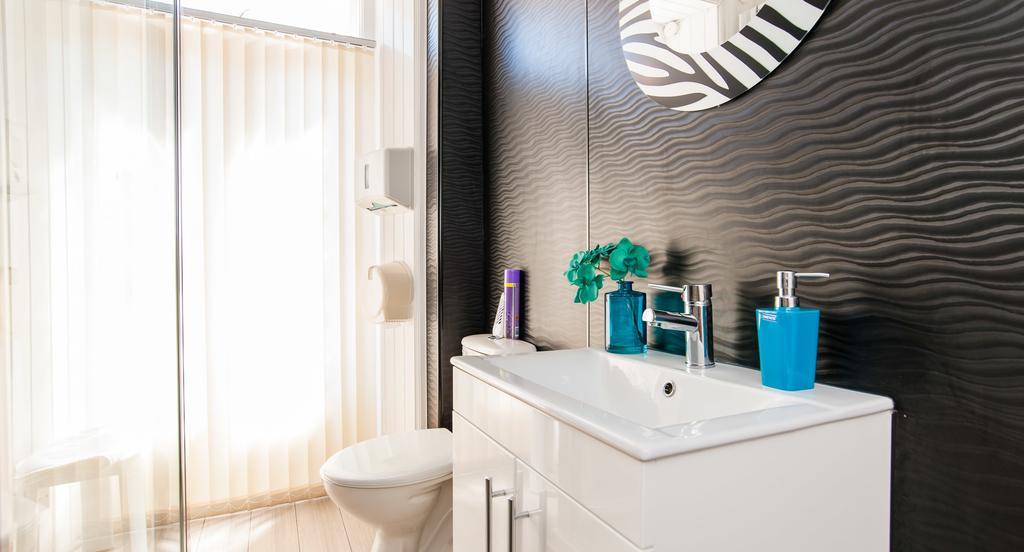 Rooms By Maes Y Mor Town Centre 애버리스트위스 외부 사진